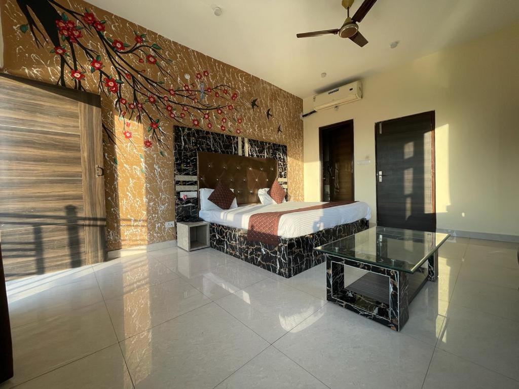 The Panda Hotel Dharamshala Ngoại thất bức ảnh