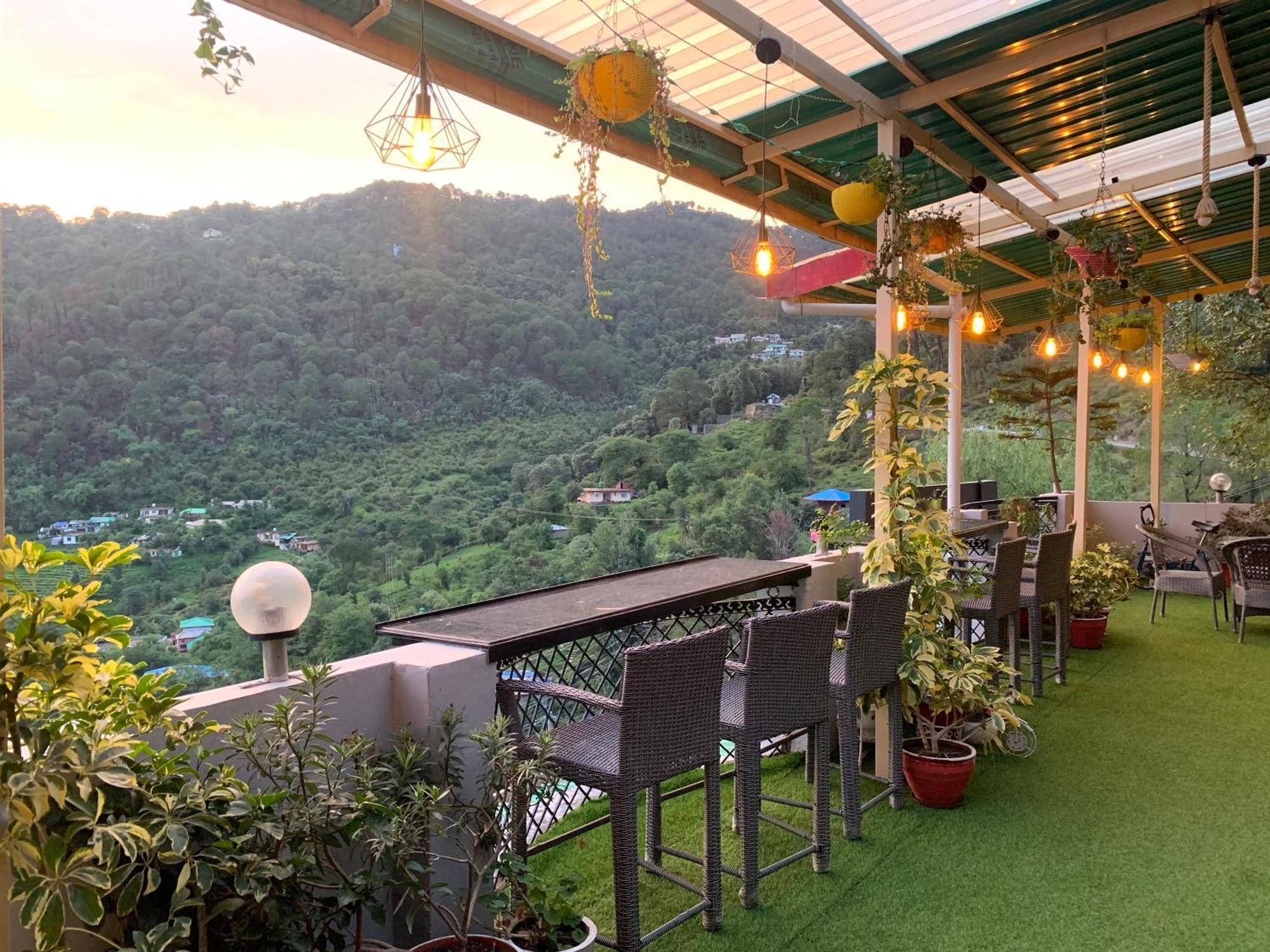 The Panda Hotel Dharamshala Ngoại thất bức ảnh