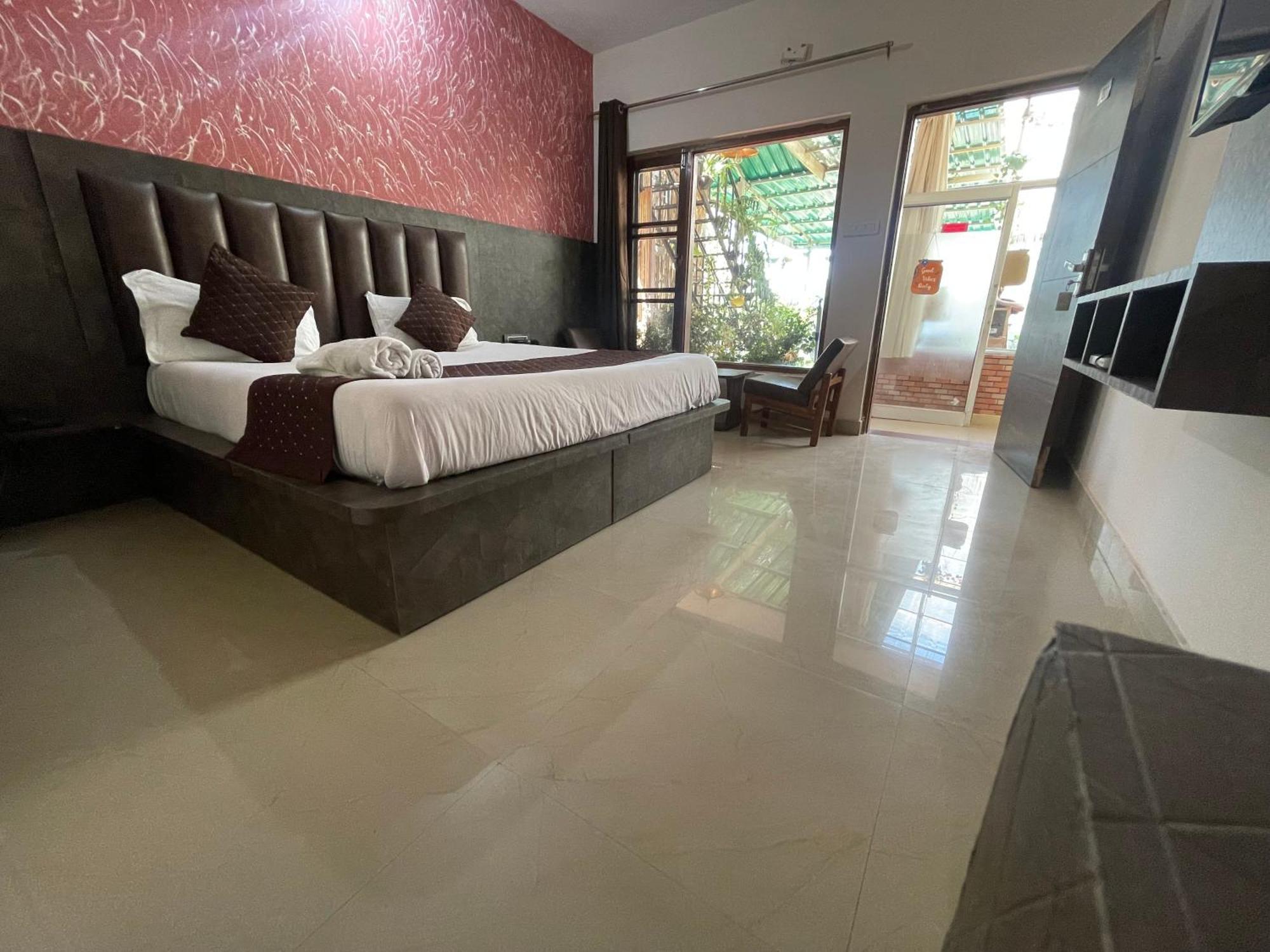 The Panda Hotel Dharamshala Ngoại thất bức ảnh