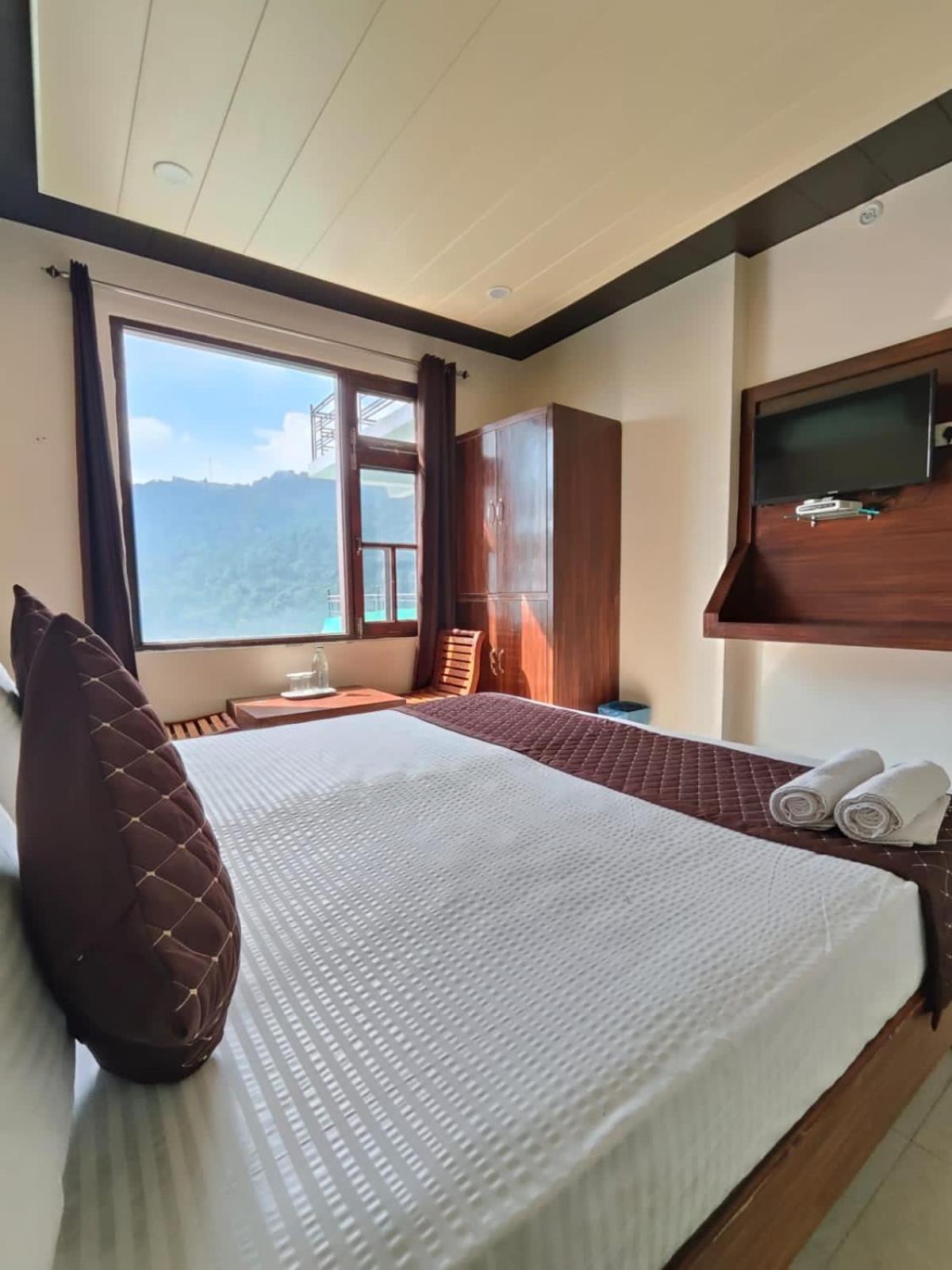 The Panda Hotel Dharamshala Ngoại thất bức ảnh